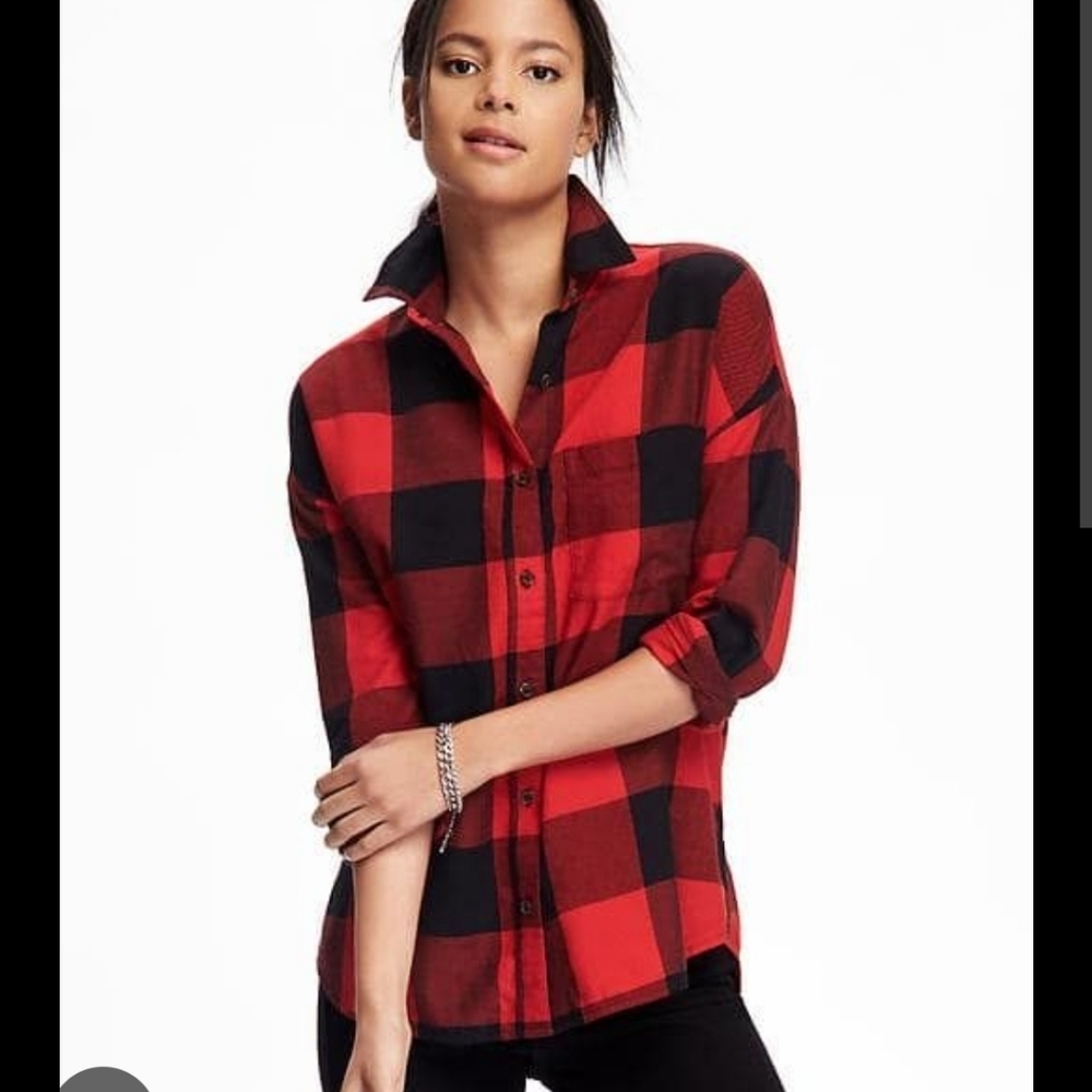 Old Navy Boyfriend Plaid Button-Up Shirt